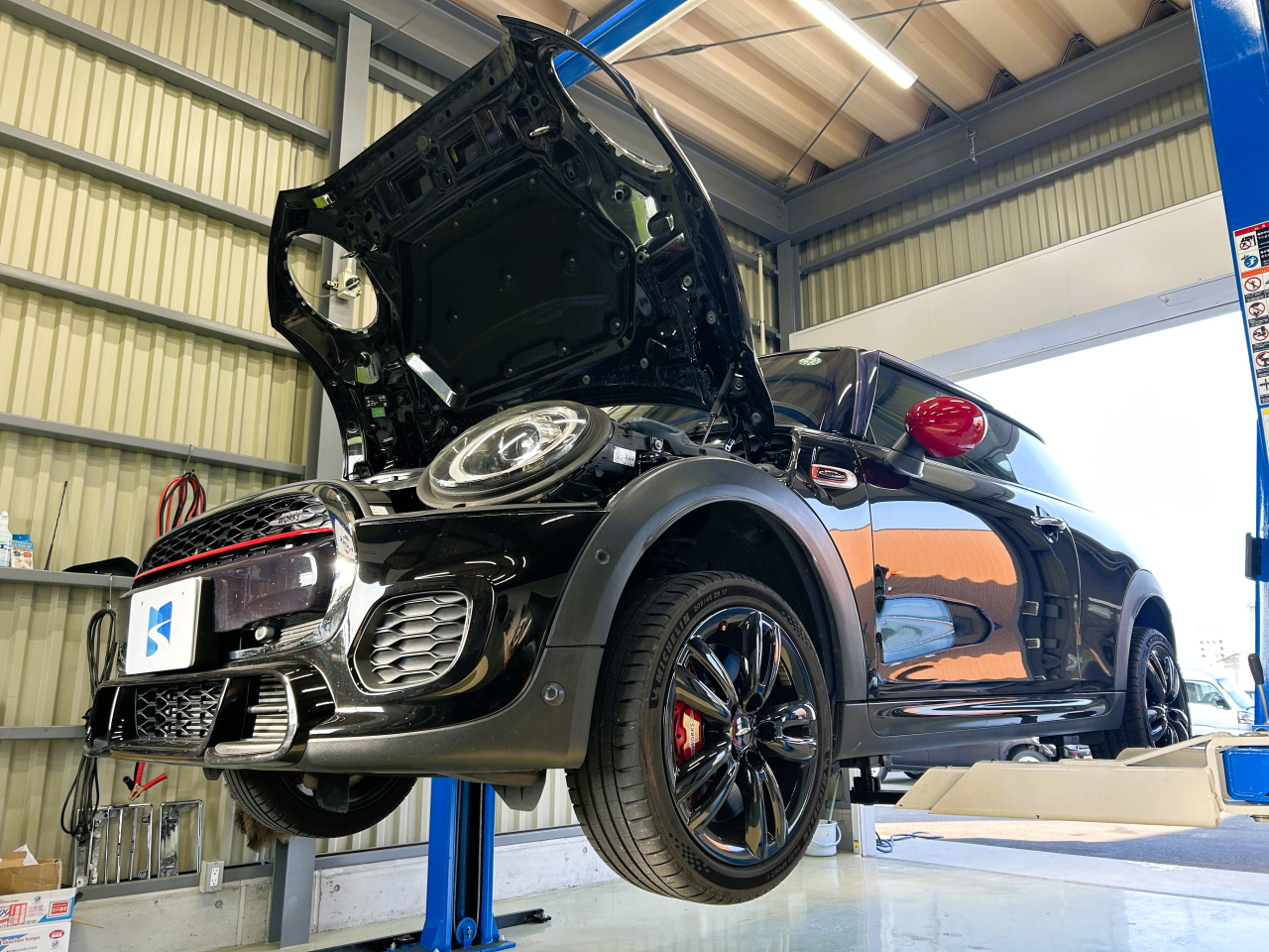 JCWエンジンオイル交換　高性能エンジンオイル　FUCHS　GT1　FLEX　C23　